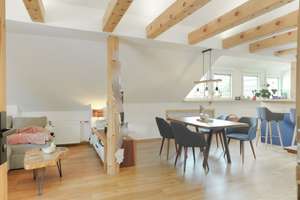 BLÜMM IMMOBILIEN: moderne 2-Zi-DG-Whg. mit Dachterrasse, EBK 