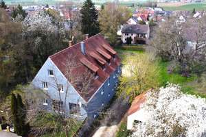 Zweifamilienhaus mit viel Platz - für Eigennutzer oder Kapitalanleger in Mönchsdeggingen