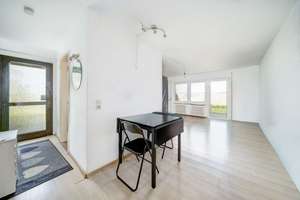 9-Familienhaus in exklusiver Lage mit traumhaftem Seeblick auf parkartigem Grundstück in Dingelsdorf – Die vollständige Adresse der Immobilie erhältst du vom Anbieter., 78465 Dingelsdorf, Konstanz – Vorschaubild 78