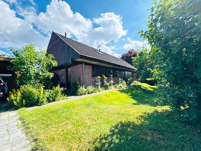 Großzügiges Einfamilienhaus mit Blick ins Grüne
