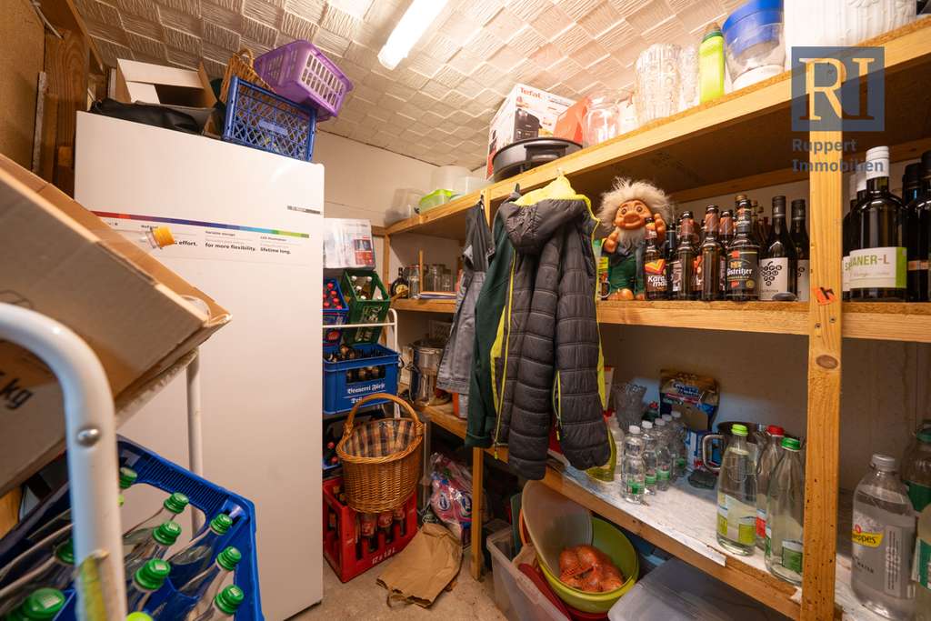 Immobilie in Kolitzheim - Einfamilienhaus mit großem Balkon - Bild 4