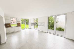 modernes,  energieeffizientes Doppelhaus mit Garten in beliebter Lage von Volksdorf – Die vollständige Adresse der Immobilie erhältst du vom Anbieter., 22359 Volksdorf, Hamburg – Vorschaubild 2