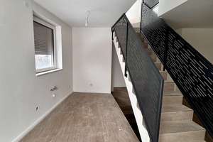 Großzügiges Neubau Einfamilienhaus mit ca. 160 m² auf drei Ebenen in Berlin Rudow – Die vollständige Adresse der Immobilie erhältst du vom Anbieter., 12487 Johannisthal, Berlin – Vorschaubild 9