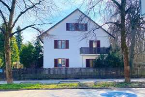 Beste Lage am Hirschgarten: Traumobjekt mit Sanierungsbedarf – De-la-Paz-Str. 83, 80639 Nymphenburg, München – Vorschaubild 2
