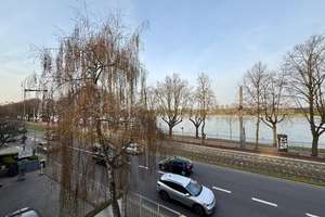 Luxuriöse 3-Zimmer-Wohnung mit traumhaftem Rheinblick in Köln-Marienburg