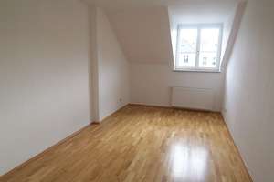 DACHGESCHOSS-TRAUM mit BALKON und PARKETTBODEN – Horst-Menzel-Straße 33, 9112 Kaßberg, Chemnitz – Vorschaubild 7