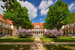 Property thumbnail 1