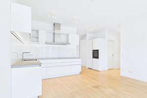 Exklusive 3-Zimmer-Wohnung mit Südwest-Balkon und Blick in den parkähnlichen Innenhof – Die vollständige Adresse der Immobilie erhältst du vom Anbieter., 80634 Neuhausen, München – Vorschaubild 4