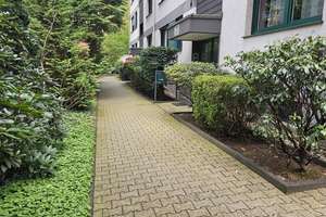 360° Rundgang: Stilvolle Maisonettewohnung mit vielen Extras: Dachterrasse, Sauna, Klimaanlage ... – Die vollständige Adresse der Immobilie erhältst du vom Anbieter., 42653 Gräfrath, Solingen – Vorschaubild 18
