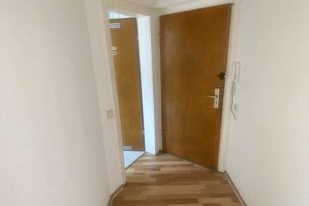 *** helle 2-Zimmer-Wohnung im Zentrum von Aachen ***