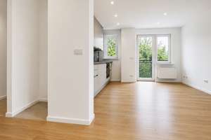 Erstbezug nach Kernsanierung: 2-Zimmer-Wohnung mit Balkon und Terrasse in direkter Parklage – Die vollständige Adresse der Immobilie erhältst du vom Anbieter., 10439 Prenzlauer Berg, Berlin – Vorschaubild 3
