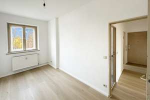 Helle 2-Zimmer-Wohnung im 2. OG in zentraler Lage von Schmargendorf – Hohenzollerndamm 71a, 14199 Schmargendorf, Berlin – Vorschaubild 3