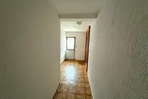 Unmittelbar am Nürburgring: Mehrfamilienwohnhaus mit Potential – Ahrweiler (Kreis) – Vorschaubild 25