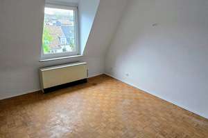 360°-Rundgang - 4-Zimmer-Wohnung in begehrter, zentraler Lage von Wuppertal – Kiefernstr. 5, 42283 Barmen, Wuppertal – Vorschaubild 4