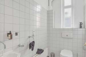 🏡✨ Einzigartige Altbauperle mit Charme – stilvoll wohnen auf ca. 160 m² – Die vollständige Adresse der Immobilie erhältst du vom Anbieter., 70178 Rosenberg, Stuttgart – Vorschaubild 31