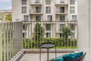 Stilvoll möbliertes, geräumiges 1-Zimmer-Apartment mit EBK und Balkon in Schwabing, München – Leopoldstr. 204, 80804 München – Vorschaubild 13