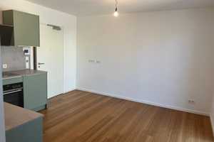 Exklusives Appartement mit großem Balkon und umweltbewussten Heizkonzept  – Regensburg – Vorschaubild 3