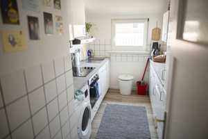 Schöne 3-Zimmer-Dachgeschosswohnung mit EBK in Stgt-Ost – Strombergstrasse 22, 70188 Stuttgart – Vorschaubild 3