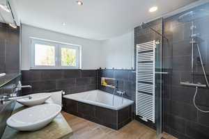 KR - Bockum: Einziehen und Wohlfühlen! Komplett sanierte moderne 4-Zimmer-Wohnung mit Westloggia! – Krefeld – Vorschaubild 13
