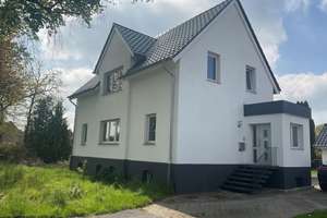 Raum für neue Kapitel: Charmantes Wohnhaus in Ummeln – Die vollständige Adresse der Immobilie erhältst du vom Anbieter., 33649 Brackwede, Bielefeld – Vorschaubild 2