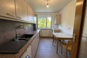 Provisionsfrei: Ruhige 3-Zimmer-Wohnung am Westkreuz mit Loggia und viel Grün – Reichenaustraße 9, 81243 Aubing-Süd, München – Vorschaubild 7