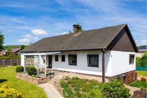 Freistehendes Einfamilienhaus mit großem Garten in Bi- Senne zu verkaufen – Die vollständige Adresse der Immobilie erhältst du vom Anbieter., 33659 Senne, Bielefeld – Vorschaubild 1