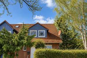 Familienfreundliches Reihenendhaus mit Garten und Garage in Bemerode – Emslandstraße 107, 30539 Bemerode, Hannover – Vorschaubild 2