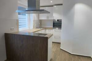 Provisionsfreie frisch sanierte 3-Zimmer-Wohnung mit Wohnküche | Hochparterre | Aufzug | TG optional