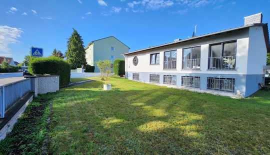 Bild von Großes Einfamilienhaus mit Einliegerbereich - ideal für Wohnen & Arbeiten unter einem Dach