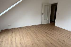 Exklusive 2-Zimmer-Dachgeschosswohnung – Erstbezug nach Kernsanierung – Köpenickweg 9, 30179 Sahlkamp, Hannover – Vorschaubild 3