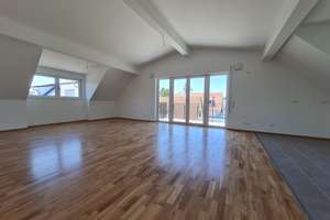 Großzügige 3-Zimmer-DG Wohnung mit Westbalkon – Leienfelsstr 21a, 81243 Aubing-Süd, München – Vorschaubild 2