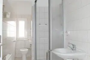 SCHÖNE WOHNUNG IN GUTER LAGE (WG-geeignet) – Wolfgang-Heinze-Straße 14, 4277 Leipzig – Vorschaubild 4