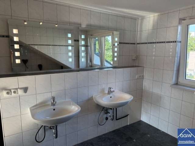 Immobilie in Neulußheim - Sehr gepflegtes modernes Einfamilienhaus mit gehobener Ausstattung in Neulußheim - Bild 0