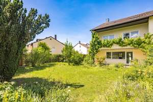 Doppelhaushälfte mit sonnigem Garten und viel Platz für die ganze Familie – Die vollständige Adresse der Immobilie erhältst du vom Anbieter., 81243 Aubing-Süd, München – Vorschaubild 4