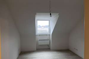 DOMINI bietet: Aachen-City! Dachgeschosswohnung mit separater Küche..! – Hein Janssen Str. 10, 52070 Jülicher Straße, Aachen – Vorschaubild 2
