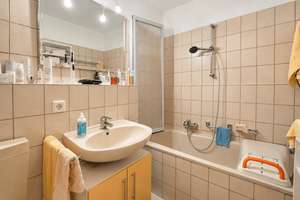 Helle 2,5-Zimmer-Wohnung mit Balkon, Tiefgarage und Nähe zum Flückigersee – Freiburg-Betzenhausen – 79106 Stühlinger-Eschholz, Freiburg im Breisgau – Vorschaubild 12