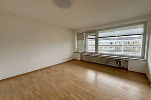 *** renovierte 3 Zimmerwohnung mit saniertem Badezimmer & großem Balkon in Oberkassel *** – 40547 Oberkassel, Düsseldorf – Vorschaubild 12