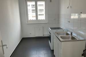 Super 3-Zimmerwohnung++Balkon und Aufzug inclusive !! – Anni-von-Gottberg-Str. 7, 14480 Kirchsteigfeld, Potsdam – Vorschaubild 2