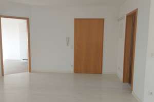 Helle 1-Zimmer-Dachgeschosswohnung mit Balkon und EBK in Augsburg – Preßburger Str. 1 1/2, 86157 Pfersee-Süd, Augsburg – Vorschaubild 11