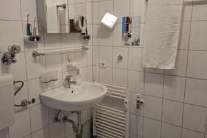 3-Zimmer-Wohnung mit 3 Balkonen in ruhiger Lage von Augsburg-Kriegshaber (befristet auf 4 Jahren) – Die vollständige Adresse der Immobilie erhältst du vom Anbieter., 86156 Kriegshaber, Augsburg – Vorschaubild 7