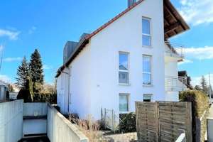 TOP-gepflegte Dachgeschosswohnung mit TG-Stellplatz zum Selbstbezug oder Kapitalanlage – Die vollständige Adresse der Immobilie erhältst du vom Anbieter., 86156 Kriegshaber, Augsburg – Vorschaubild 11