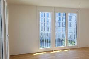 Helle 3 - Zimmer Wohnung mit getrennter Küche – Drygalski Alee 3, 81379 Obersendling, München – Vorschaubild 1