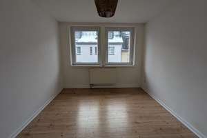 ESSEN-HOLSTERHAUSEN ++ FUßLÄUFIG ZUM UNI-KLINIKUM ++3. OG++3 Zi.++ BALKON ++ 1x KFZ-STELLPL. AM HAUS – Die vollständige Adresse der Immobilie erhältst du vom Anbieter., 45147 Holsterhausen, Essen – Vorschaubild 5