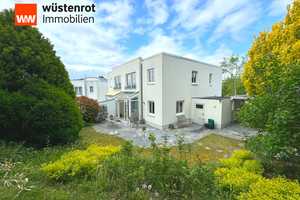 Wunderschöne Doppelhaushälfte in Trier-Irsch mit großem Grundstück, Garage und Carport! – Trier – Vorschaubild 1
