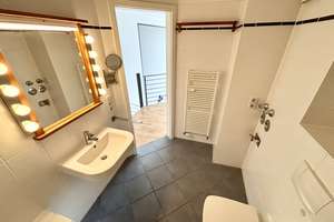 WOHNEN IN DEN ELSTER-LOFTS | Wasserseite | 2 Zi.-Mais.-Whg. mit EBK | Galerie | Balkon und TG-Stellp – Nonnenstraße 21a, 4229 Plagwitz, Leipzig – Vorschaubild 9