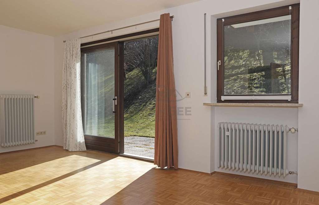 Immobilie in Bayerisch Gmain - Ruhig gelegene Doppelhaushälfte mit Garten in Bayerisch Gmain - Bild 1