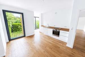 Frisch renoviert: 100 m² Wohnkomfort & 200 m² Privatgarten & Garage im Almenhof