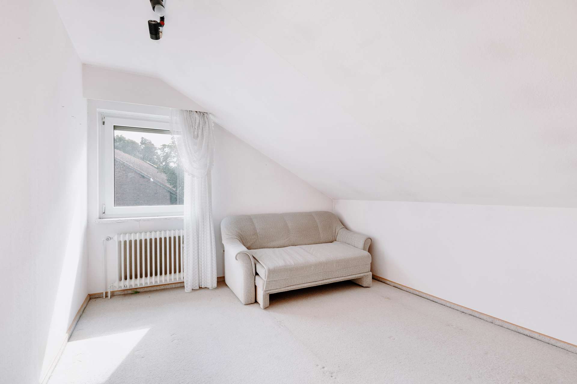 Immobilie in Adendorf - Top-Lage und mit tollem Grundstück in Adendorf - Bild 3