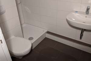 Von Privat_Schöne freie, modernisierte 2,5 - Zimmer ETW – Bothwellstraße 2, 24143 Gaarden-Ost, Kiel – Vorschaubild 12
