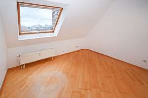 87 m² Maisonettewohnung mit Balkon nahe MHH, Conti & HDI – Helstorfer Straße 29, 30625 Kleefeld, Hannover – Vorschaubild 8